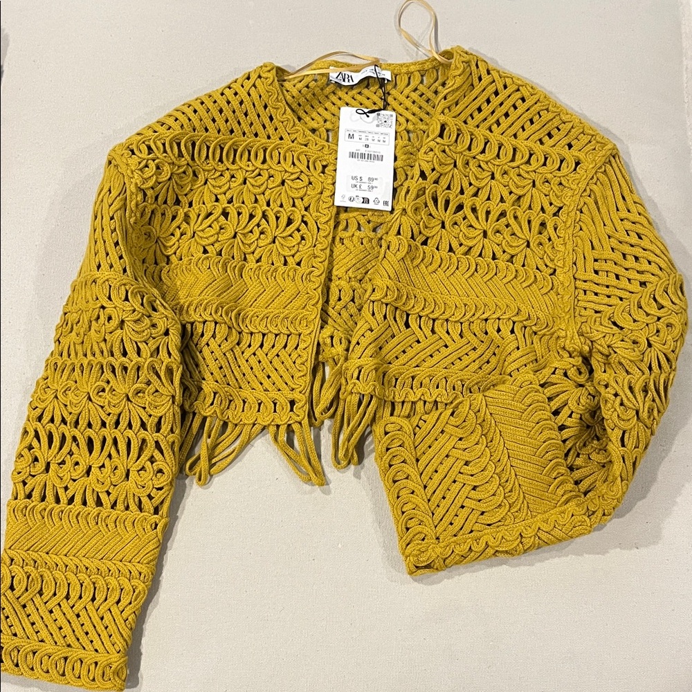 Zara Yellow Textured Cropped Jacket
